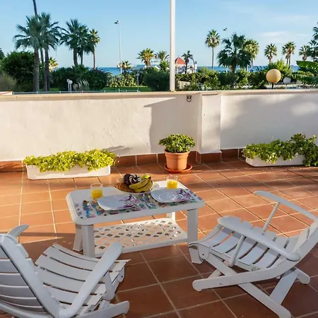 N&a Timon 1 - 3br Oceanfront * ベナルマデナ
